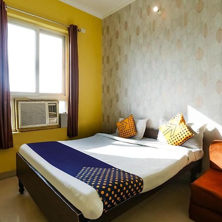 Spot On 72060 Hotel Kaushik Kakarmatha 외부 사진