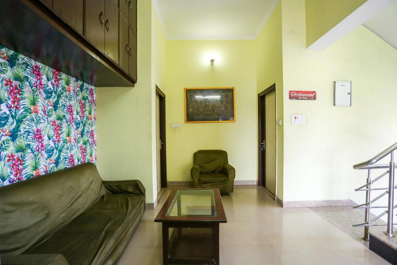 Spot On 72060 Hotel Kaushik Kakarmatha 외부 사진