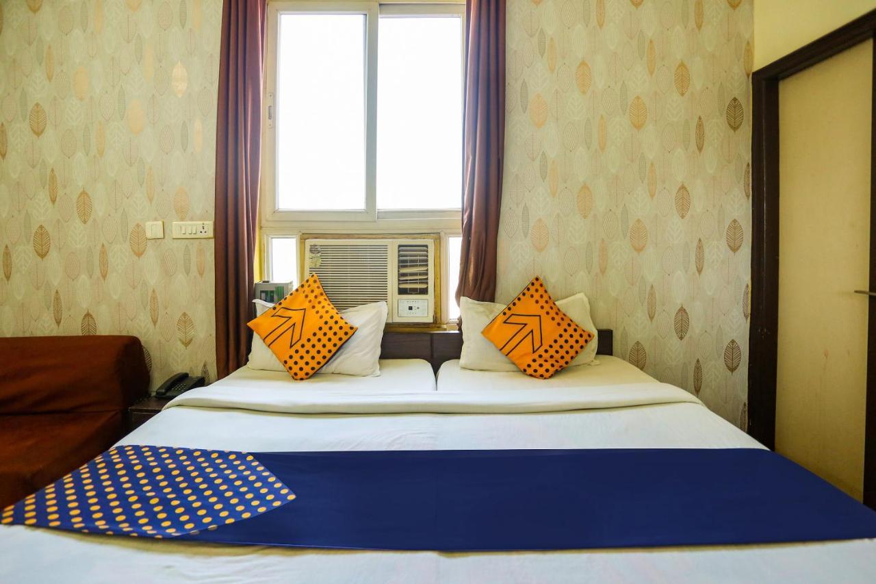 Spot On 72060 Hotel Kaushik Kakarmatha 외부 사진